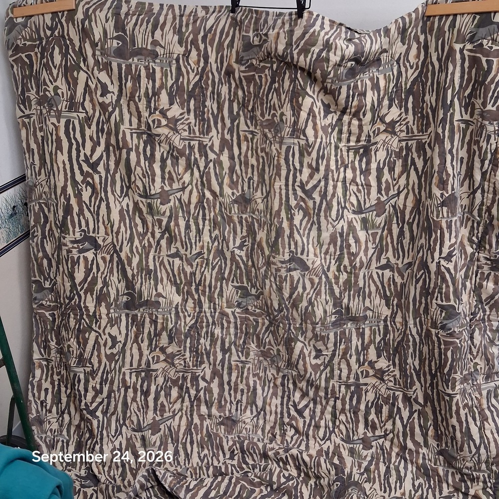 90s Vintage Ducks Unlimited Camouflage Quilted Camp Blanket Twin Comforter USA